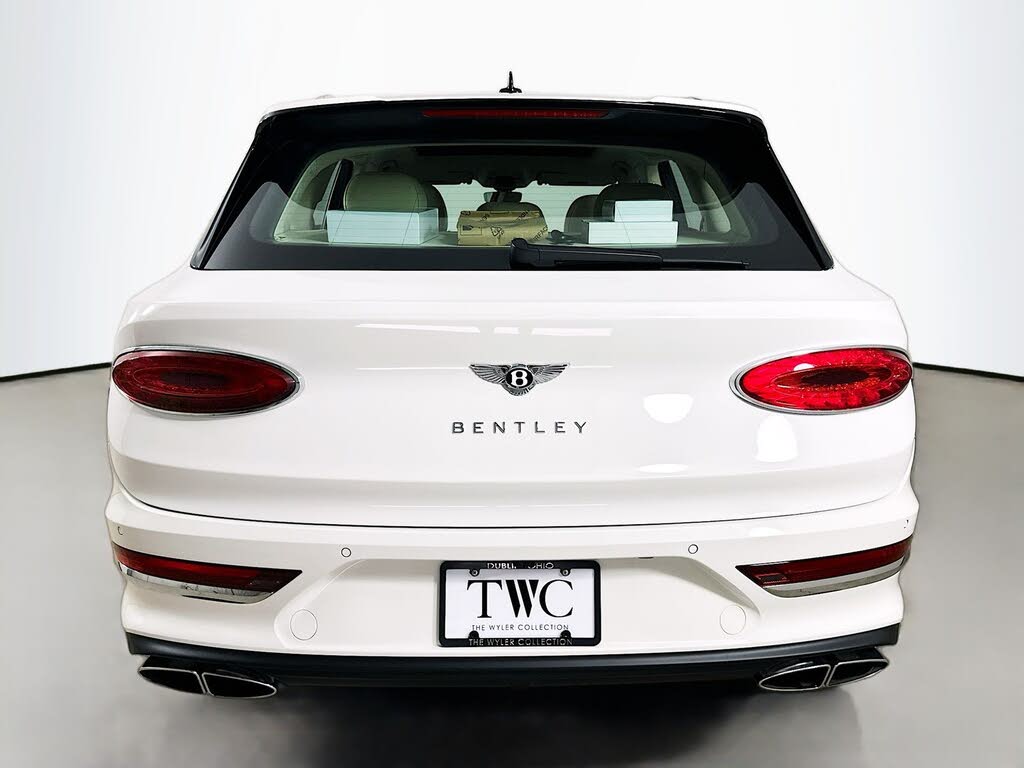2026 Bentley Bentayga V8 AWD photo 10