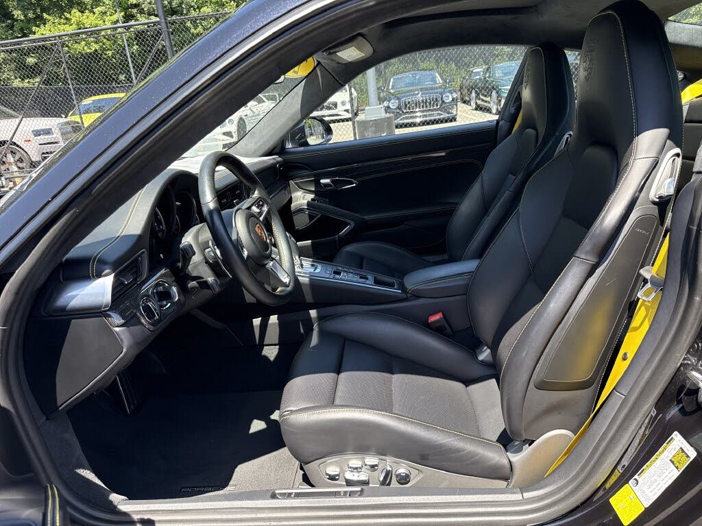 2019 Porsche 911 Turbo S Coupe AWD photo 15 of 24