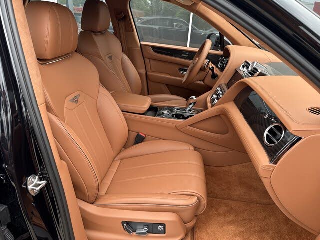 2023 Bentley Bentayga V8 AWD photo 2