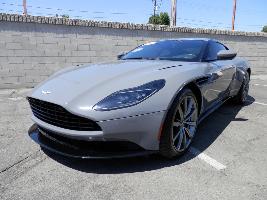 2020 Aston Martin DB11 V8 Coupe RWD