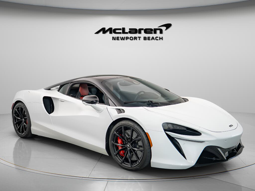 2023 McLaren Artura RWD