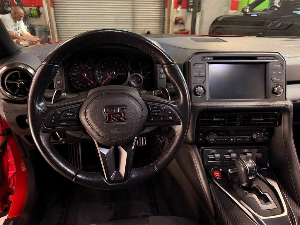 2018 Nissan GT-R Premium AWD photo 15