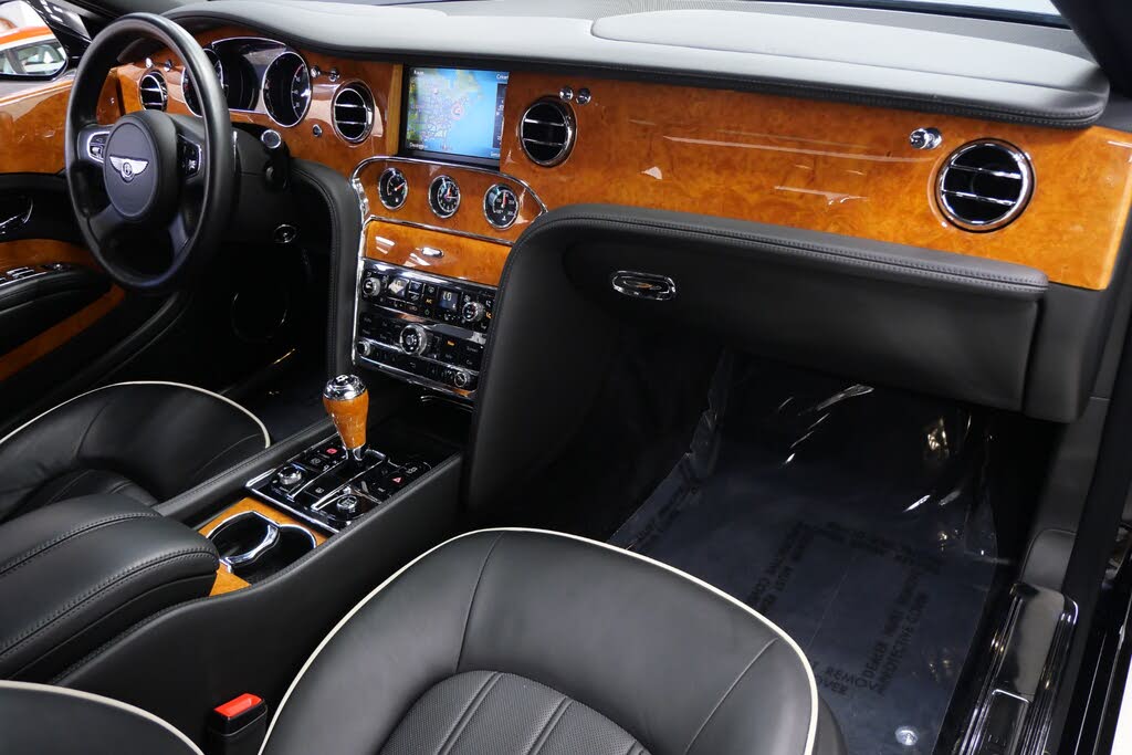 2013 Bentley Mulsanne RWD photo 14