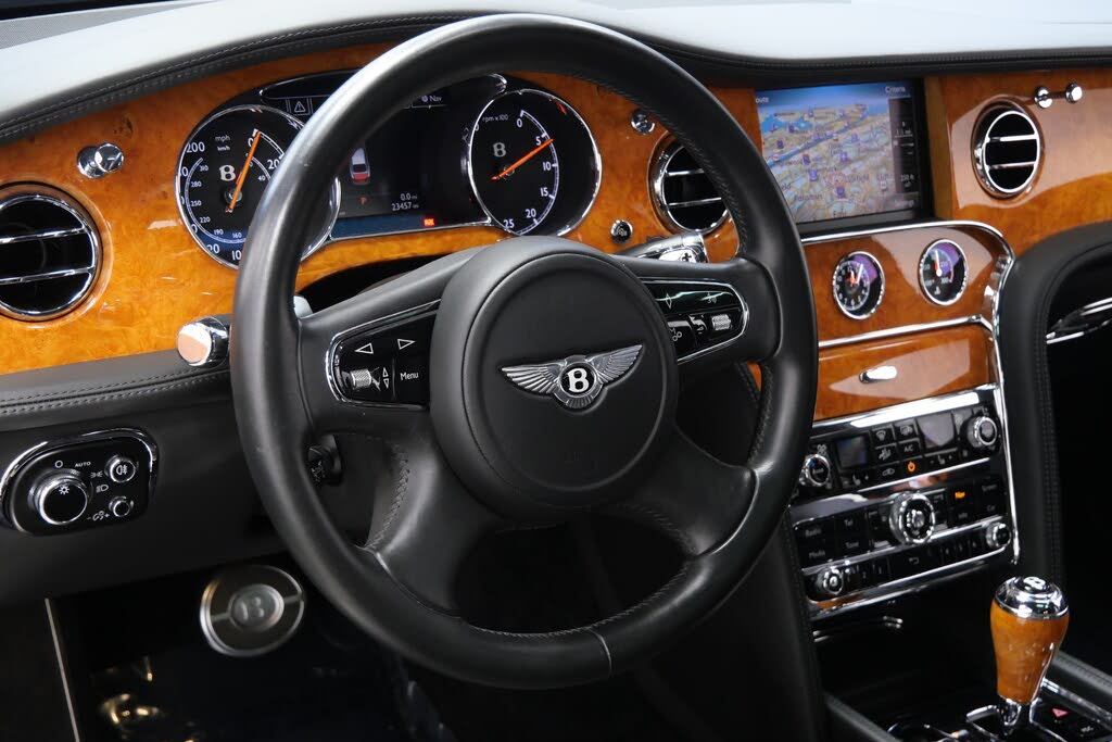 2013 Bentley Mulsanne RWD photo 15