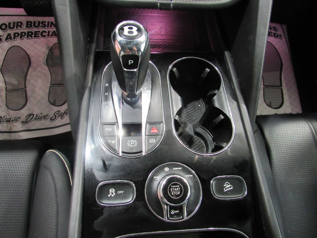 2021 Bentley Bentayga V8 AWD photo 12