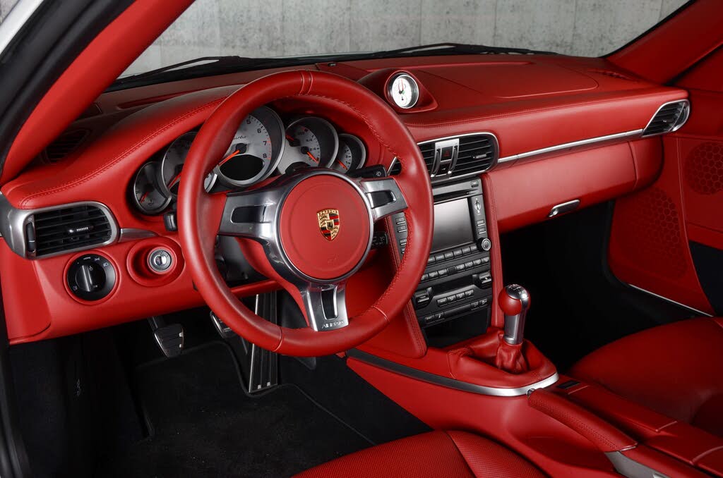 2013 Porsche 911 Turbo Coupe AWD photo 17 of 24
