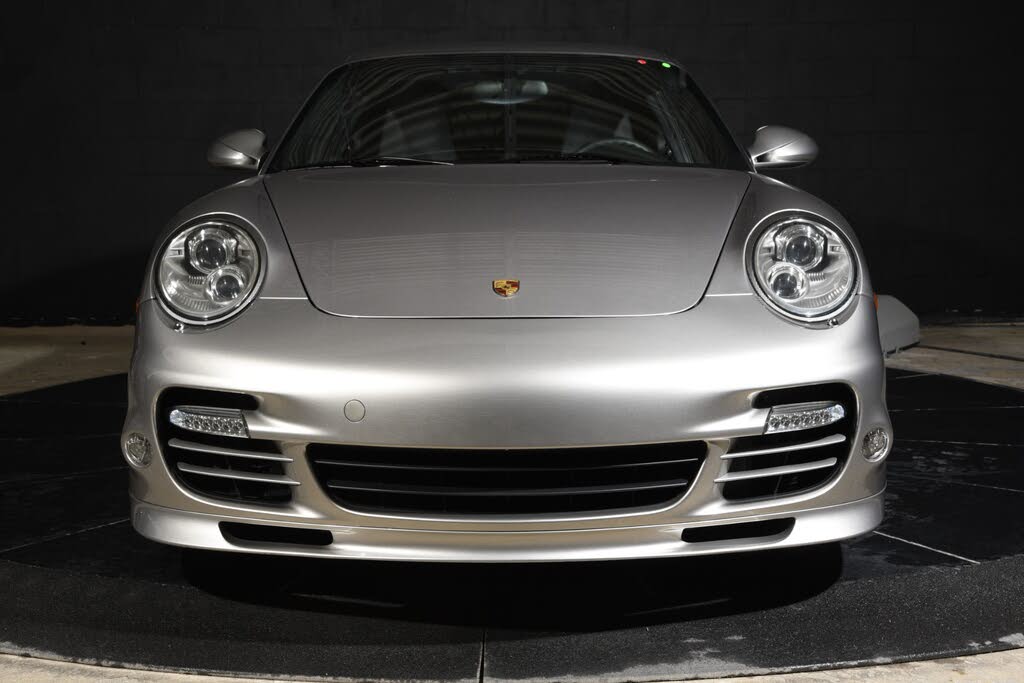 2013 Porsche 911 Turbo S Coupe AWD photo 11 of 24