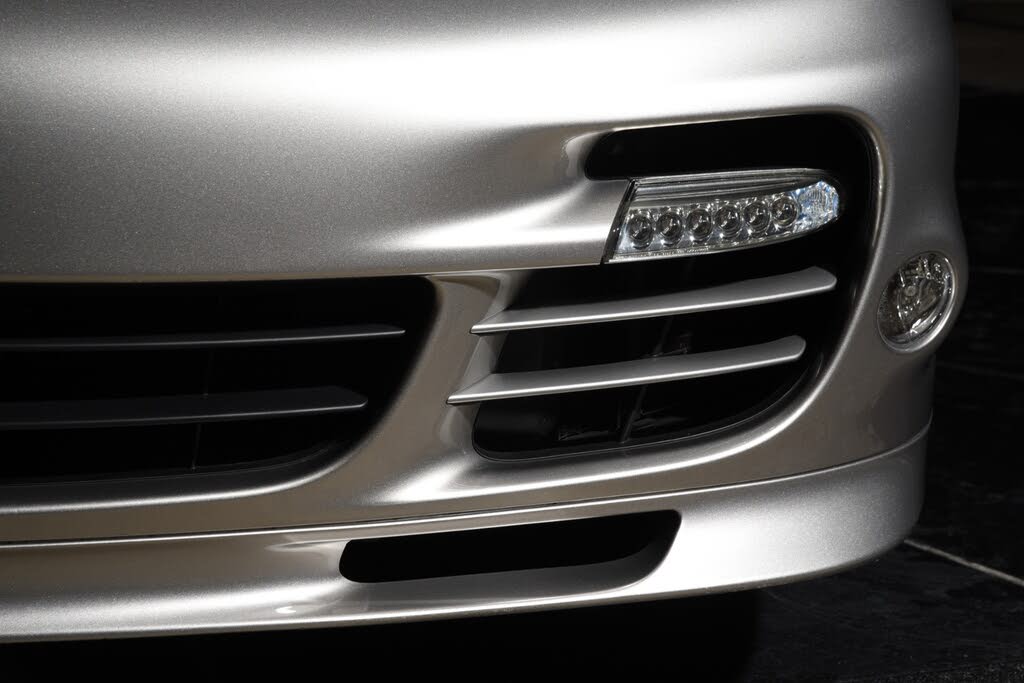 2013 Porsche 911 Turbo S Coupe AWD photo 12 of 24