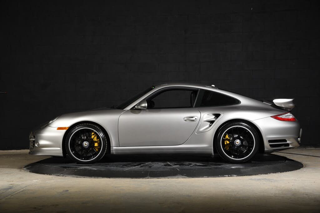 2013 Porsche 911 Turbo S Coupe AWD photo 18 of 24