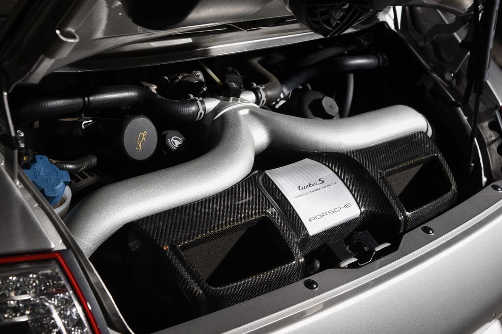 2013 Porsche 911 Turbo S Coupe AWD photo 23 of 24