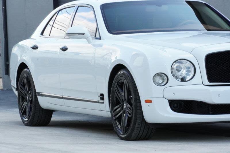 2012 Bentley Mulsanne RWD photo 15