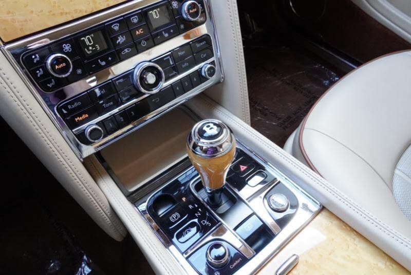 2012 Bentley Mulsanne RWD photo 8