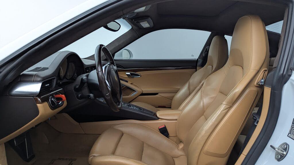 2015 Porsche 911 Turbo S Coupe AWD photo 14 of 24