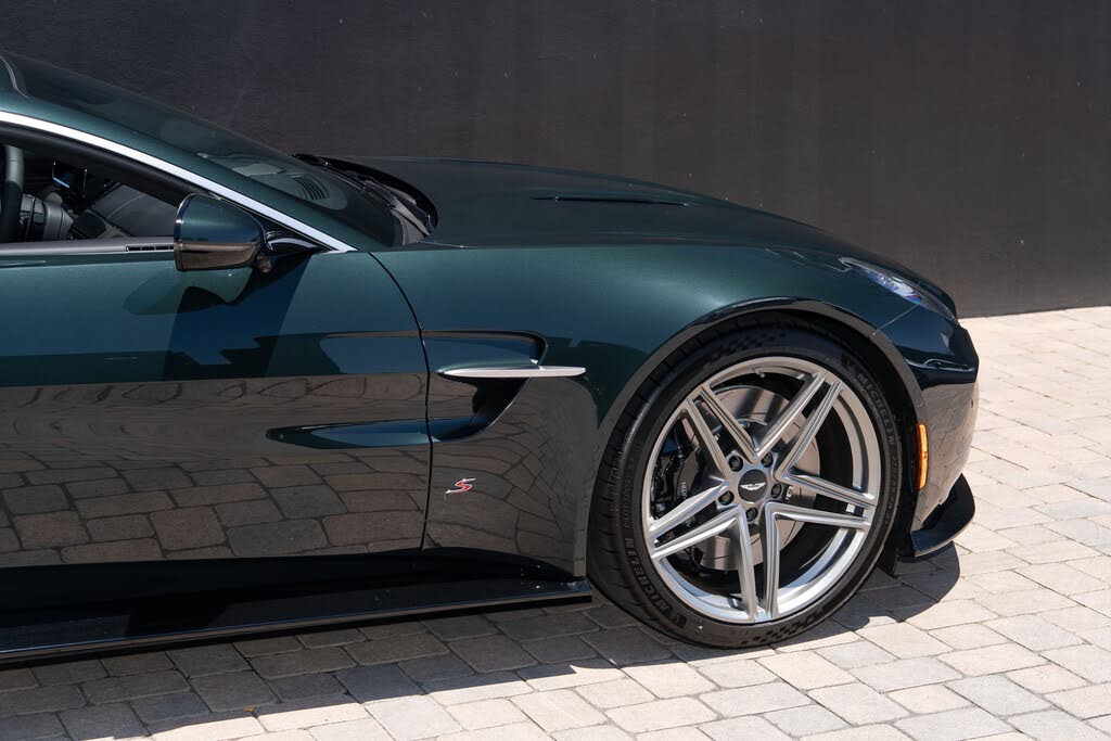 2026 Aston Martin Vantage S Roadster RWD photo 10