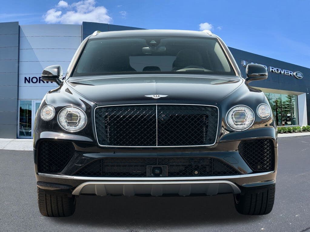 2024 Bentley Bentayga Azure V8 AWD photo 2
