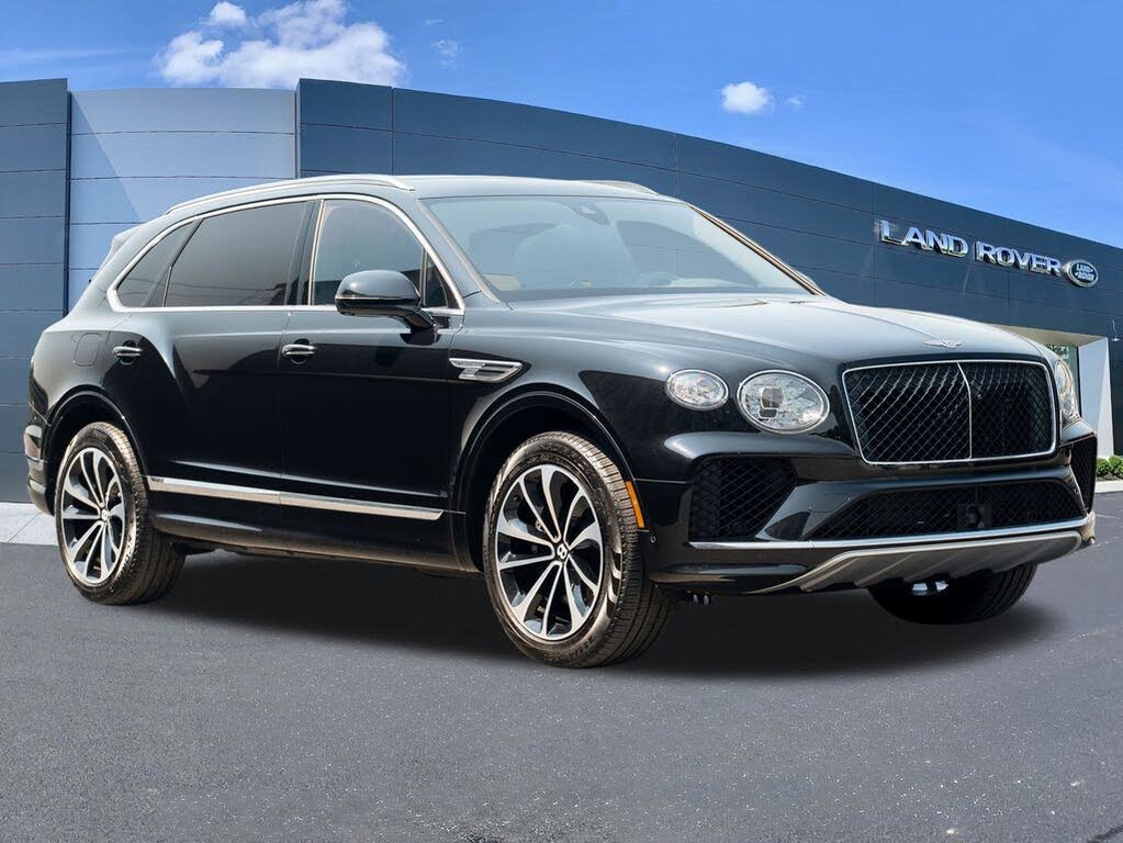 2024 Bentley Bentayga Azure V8 AWD photo 3