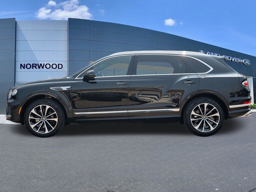 2024 Bentley Bentayga Azure V8 AWD photo 7