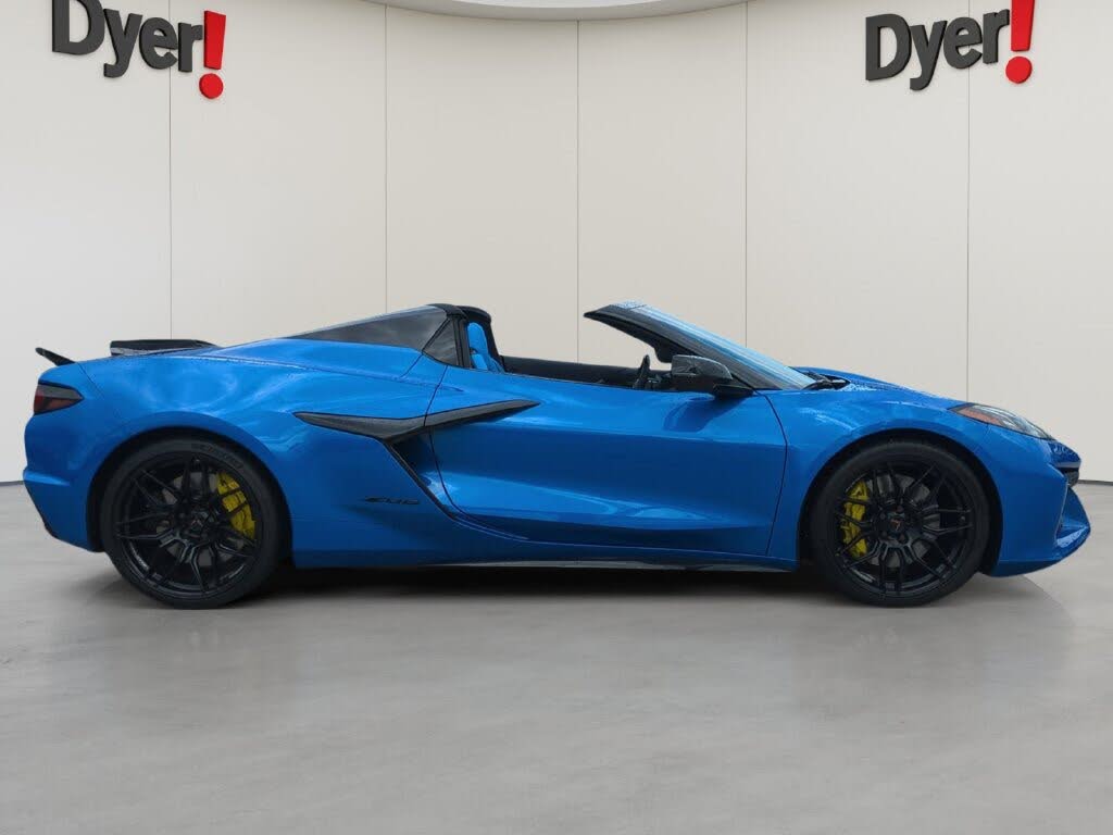 2024 Chevrolet Corvette Z06 3LZ Convertible RWD photo 2