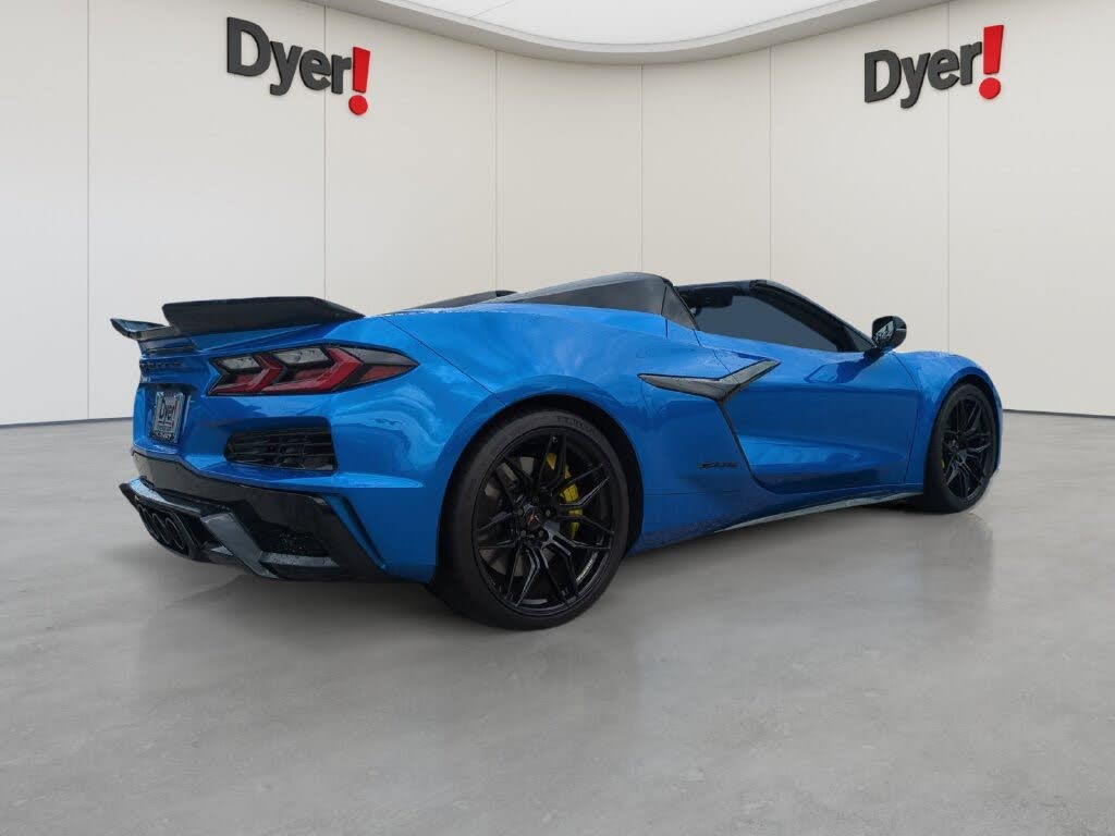 2024 Chevrolet Corvette Z06 3LZ Convertible RWD photo 3