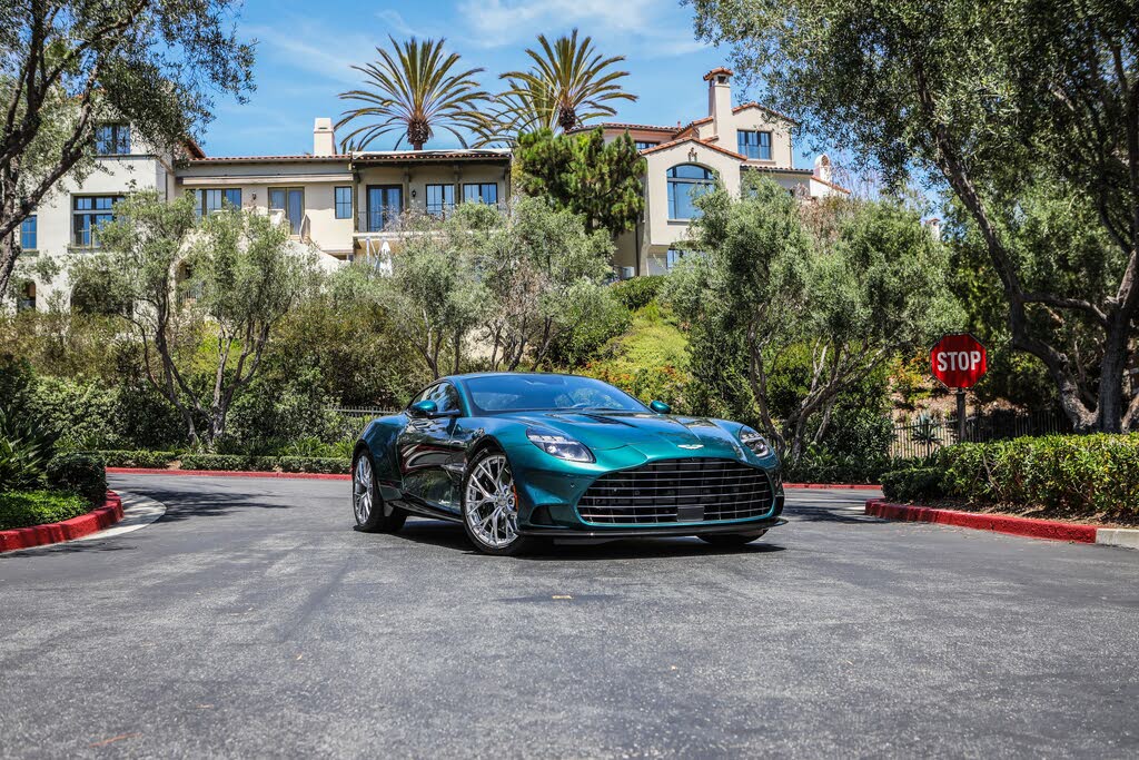 2026 Aston Martin Vanquish Coupe RWD photo 23