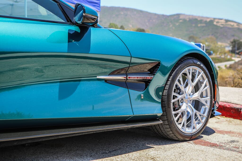 2026 Aston Martin Vanquish Coupe RWD photo 9