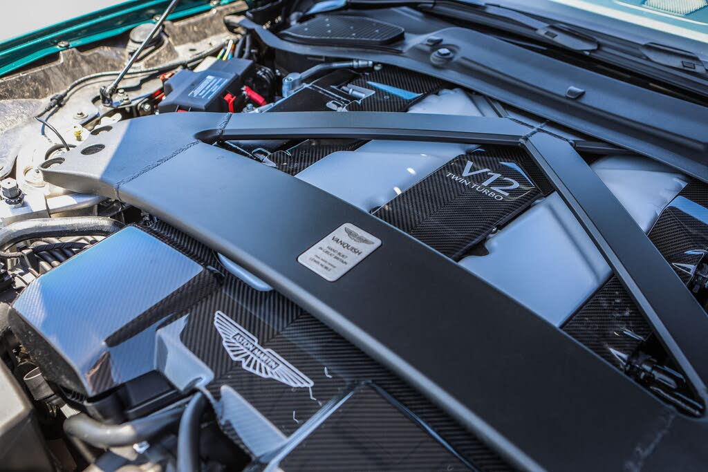 2026 Aston Martin Vanquish Coupe RWD photo 10