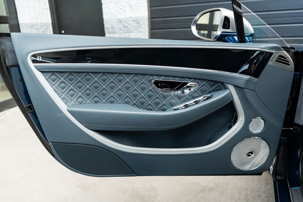2023 Bentley Continental GT V8 AWD photo 24