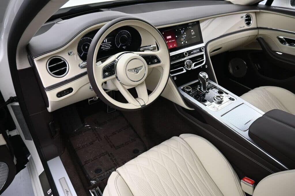2026 Bentley Flying Spur Azure AWD photo 18