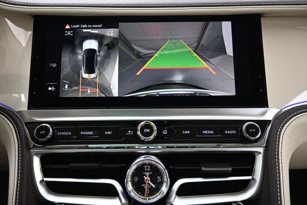 2026 Bentley Flying Spur Azure AWD photo 20