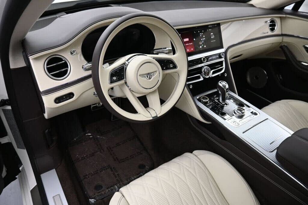 2026 Bentley Flying Spur Azure AWD photo 7