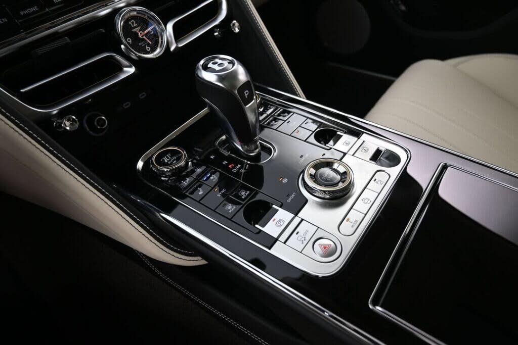 2026 Bentley Flying Spur AWD photo 16