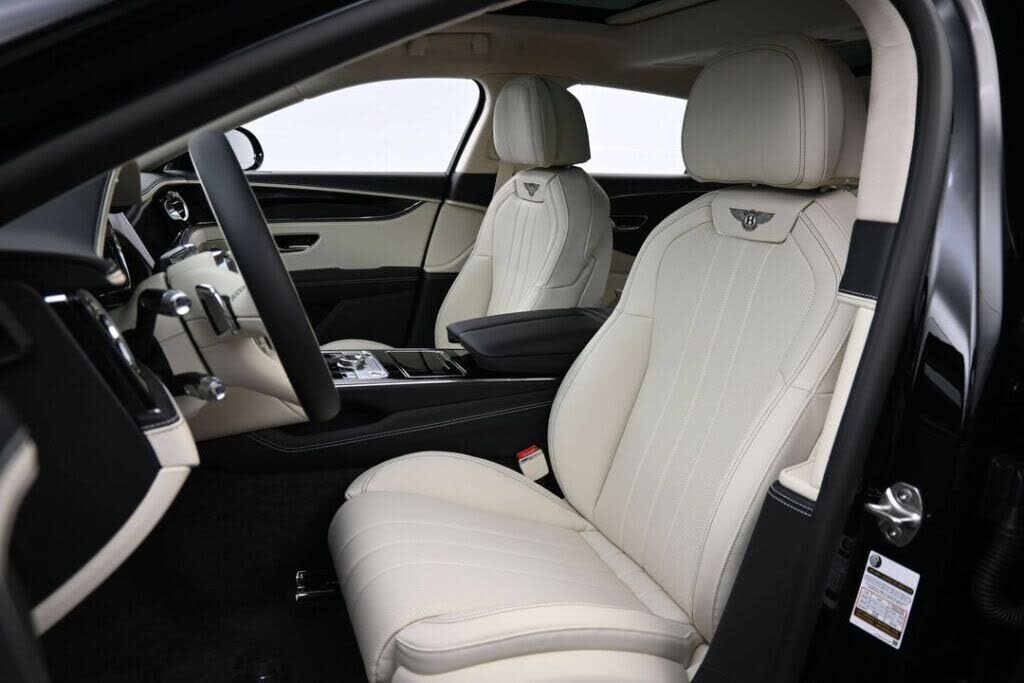 2026 Bentley Flying Spur AWD photo 18