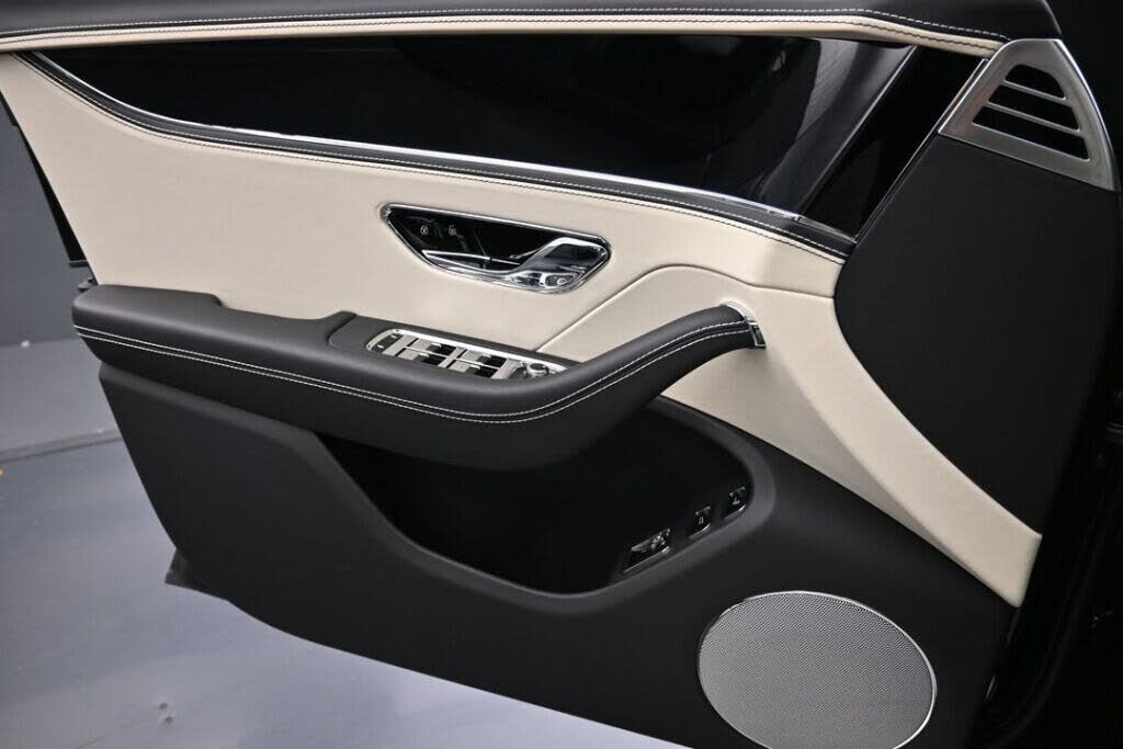 2026 Bentley Flying Spur AWD photo 24