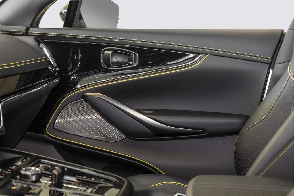 2026 Aston Martin DBX S AWD photo 15
