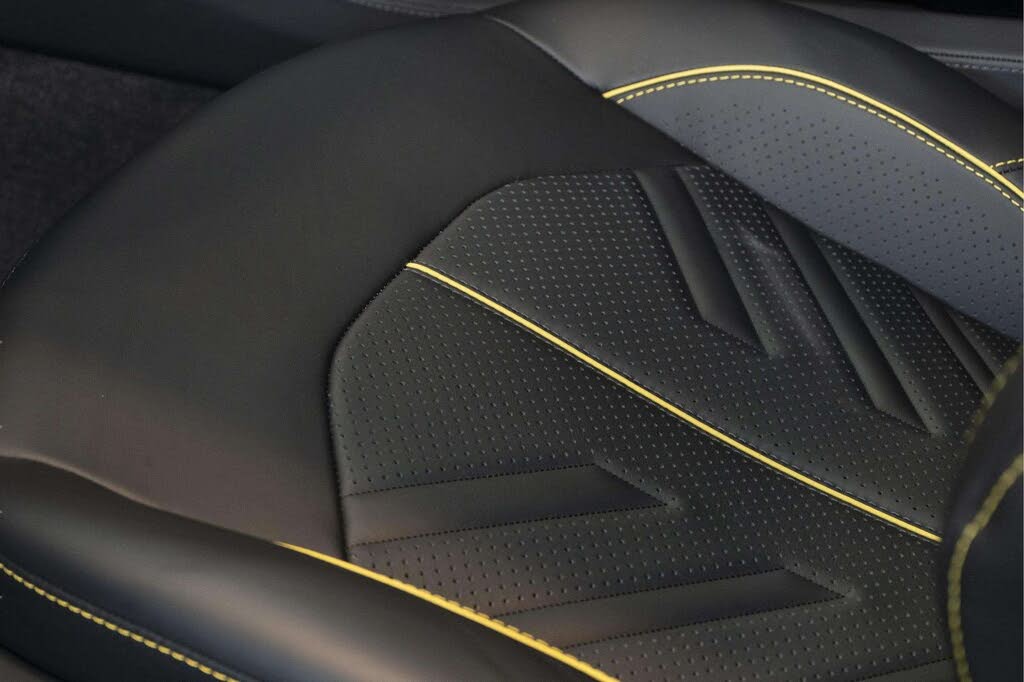 2026 Aston Martin DBX S AWD photo 21