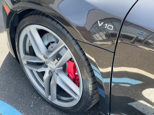 2015 Audi R8 quattro V10 Coupe AWD photo 16 of 24