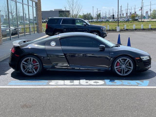 2015 Audi R8 quattro V10 Coupe AWD photo 19 of 24