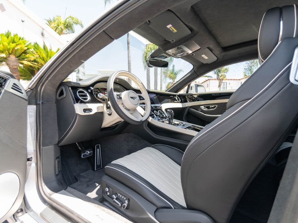 2026 Bentley Continental GT Azure AWD photo 11