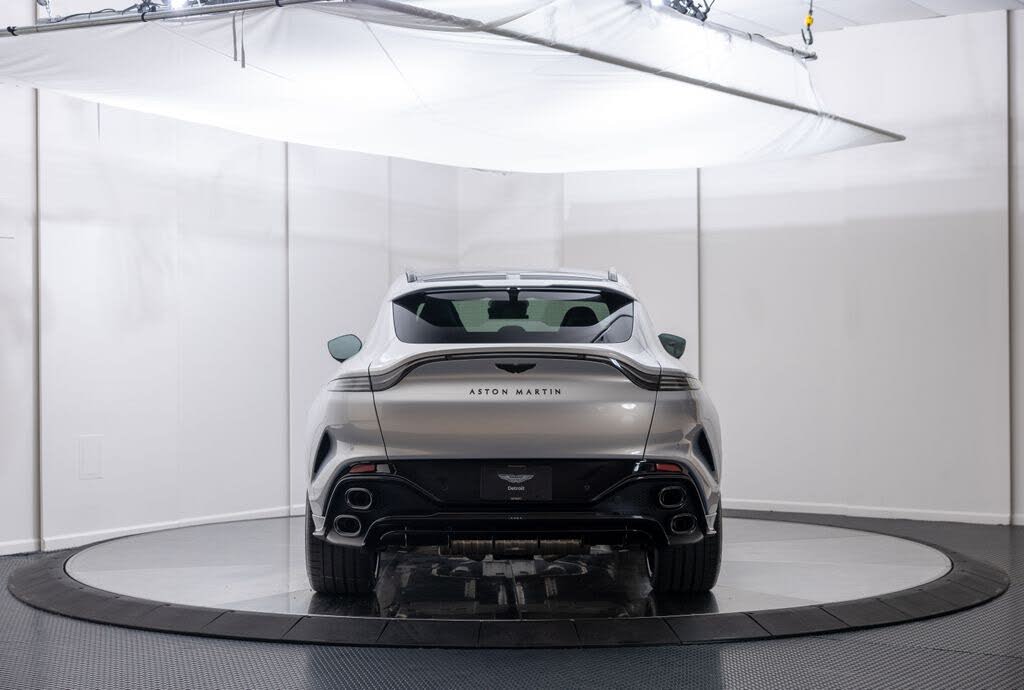 2026 Aston Martin DBX S AWD photo 4