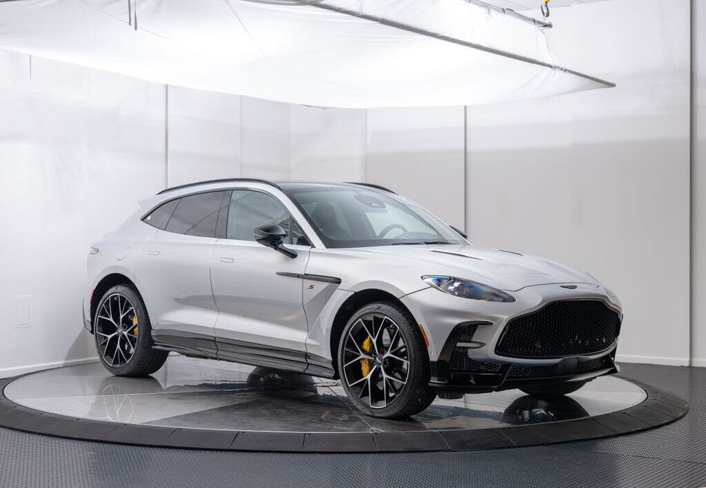 2026 Aston Martin DBX S AWD photo 7