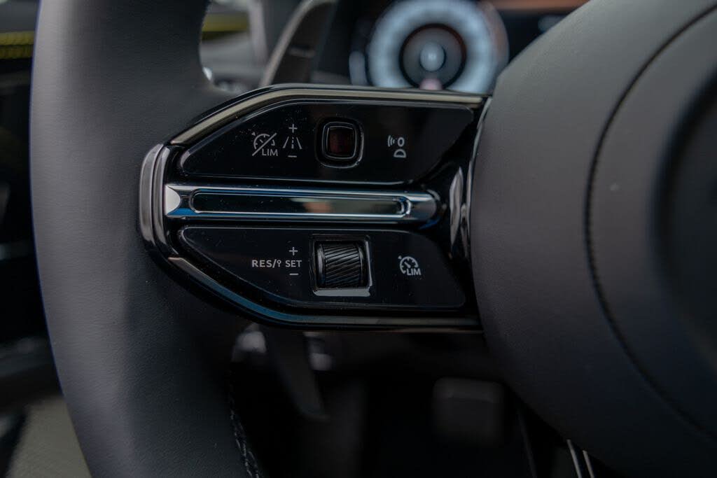 2026 Aston Martin DBX S AWD photo 24