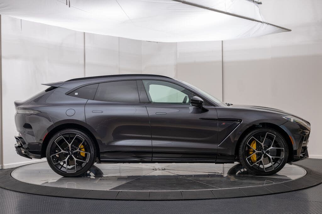 2026 Aston Martin DBX S AWD photo 6