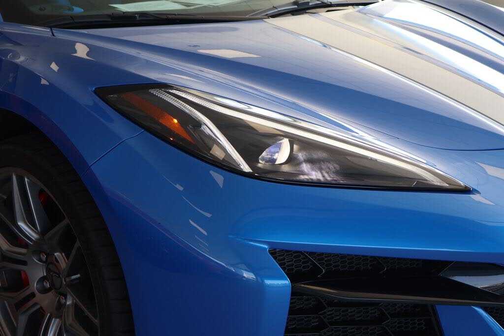2025 Chevrolet Corvette Z06 3LZ Coupe RWD photo 3