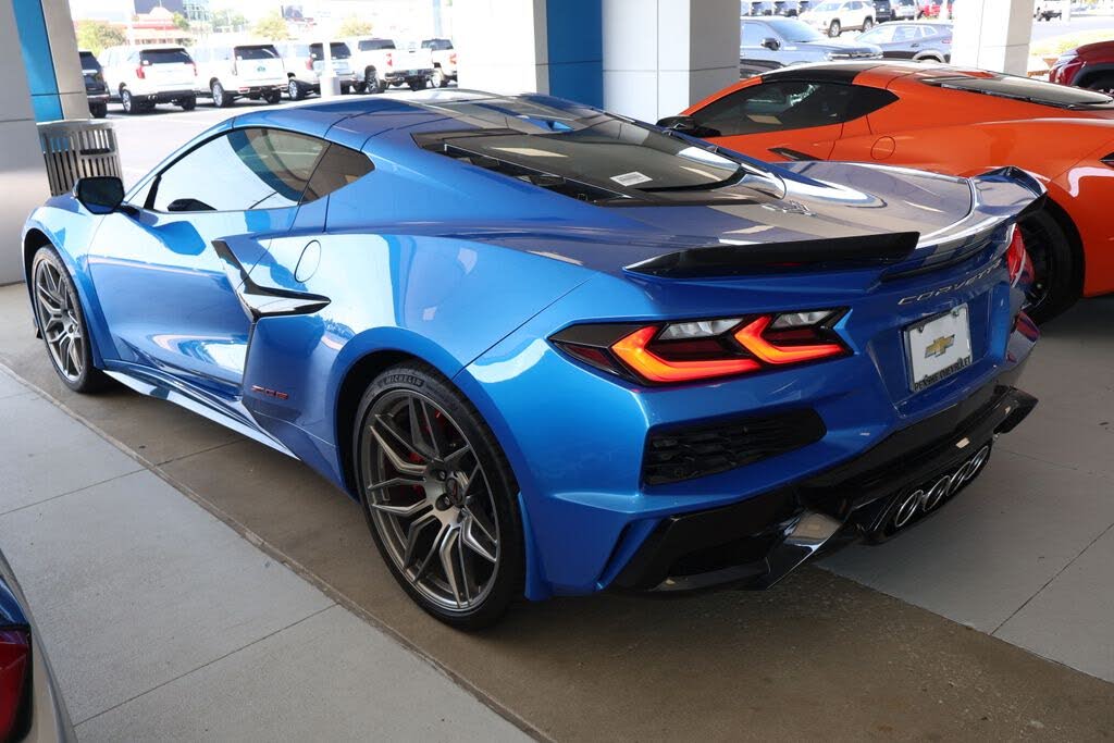 2025 Chevrolet Corvette Z06 3LZ Coupe RWD photo 4