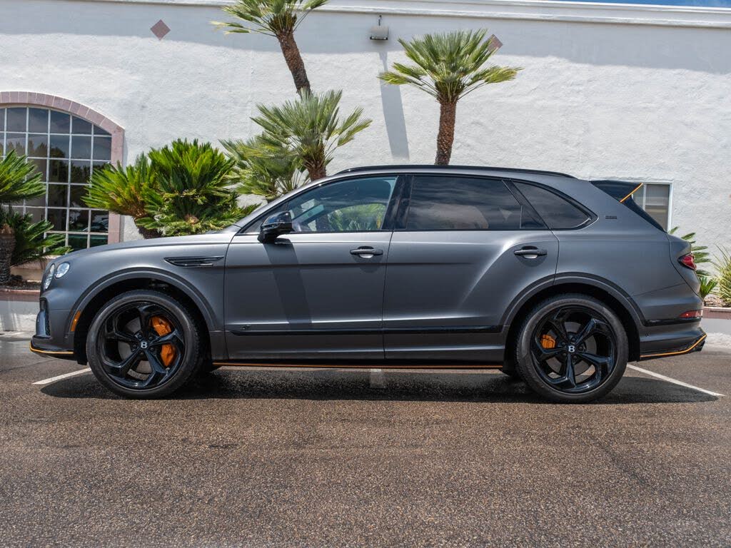 2025 Bentley Bentayga V8 AWD photo 5