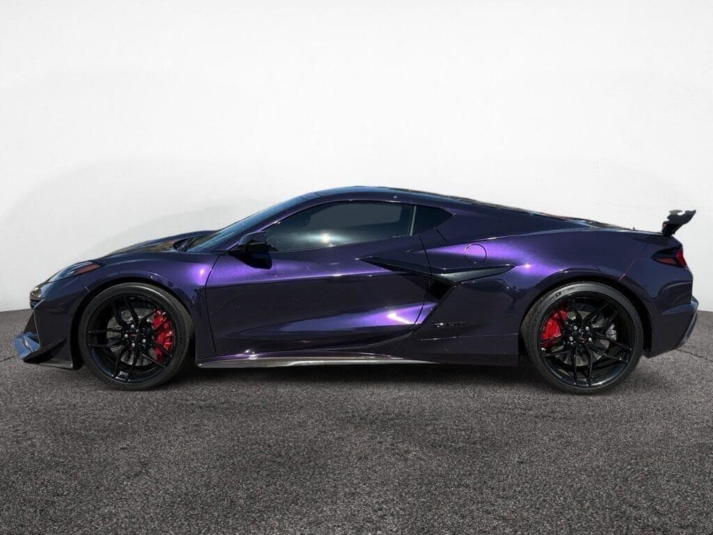 2025 Chevrolet Corvette Z06 2LZ Coupe RWD photo 2