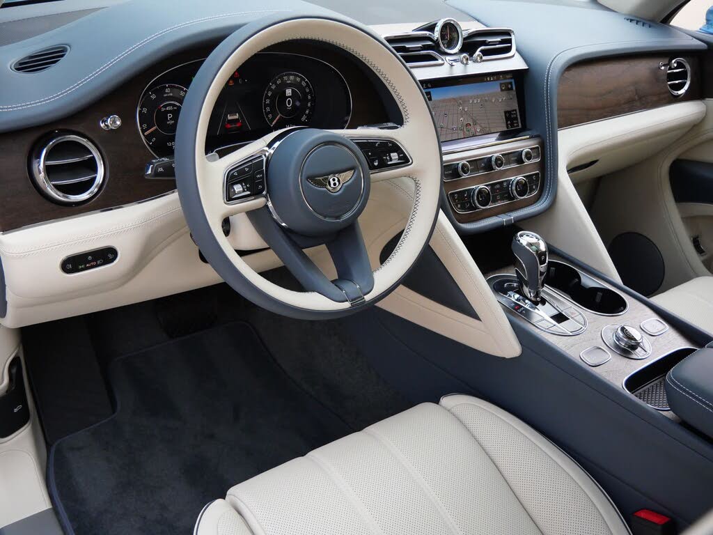 2026 Bentley Bentayga V8 AWD photo 12