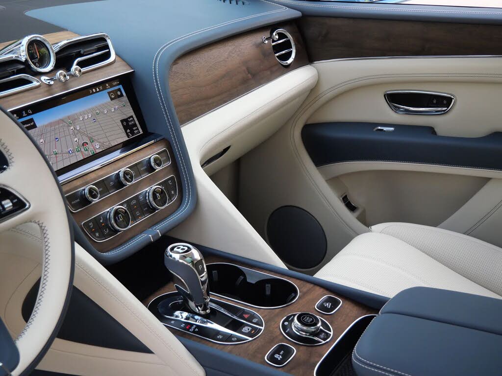 2026 Bentley Bentayga V8 AWD photo 14