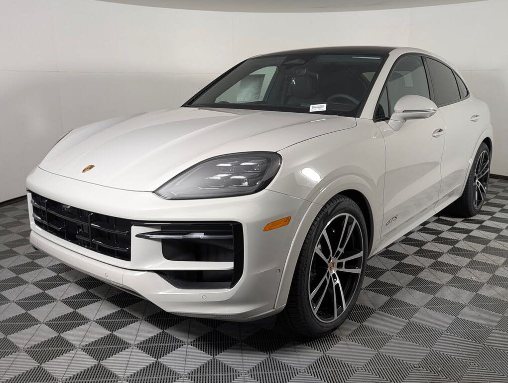 2026 Porsche Cayenne Coupe GTS AWD