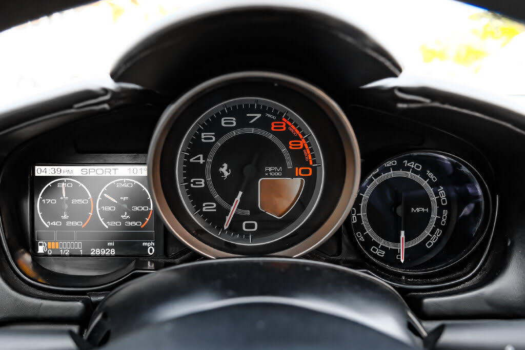 2014 Ferrari California Roadster photo 15
